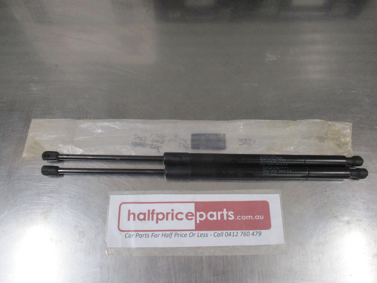 Nissan Pathfinder Genuine Tail Gate Strut Pair Used Part VGC
