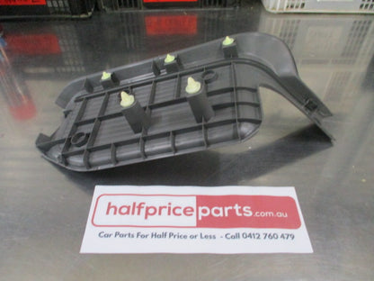 Mitsubishi Pajero Genuine Rear Left Hand Scuff Plate Trim New Part
