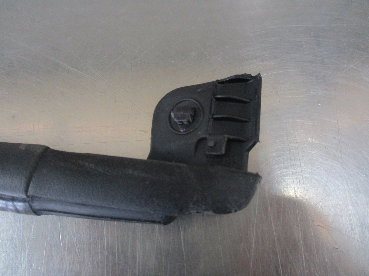 Honda Jazz Genuine Drivers Rear Door Sub Seal New