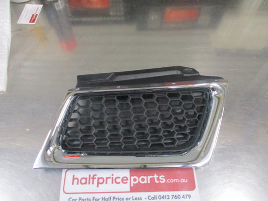 Mitsubishi Challenger Genuine Right Hand Front Bumper Radiator Grille New Part