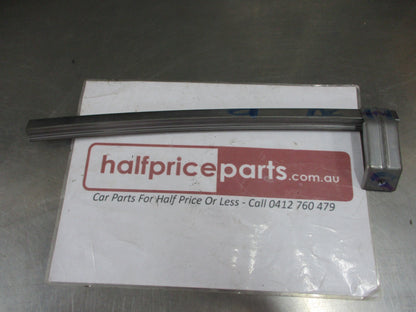 Honda CR-V Genuine Right Hand Front Lower Center Door Sash New Part