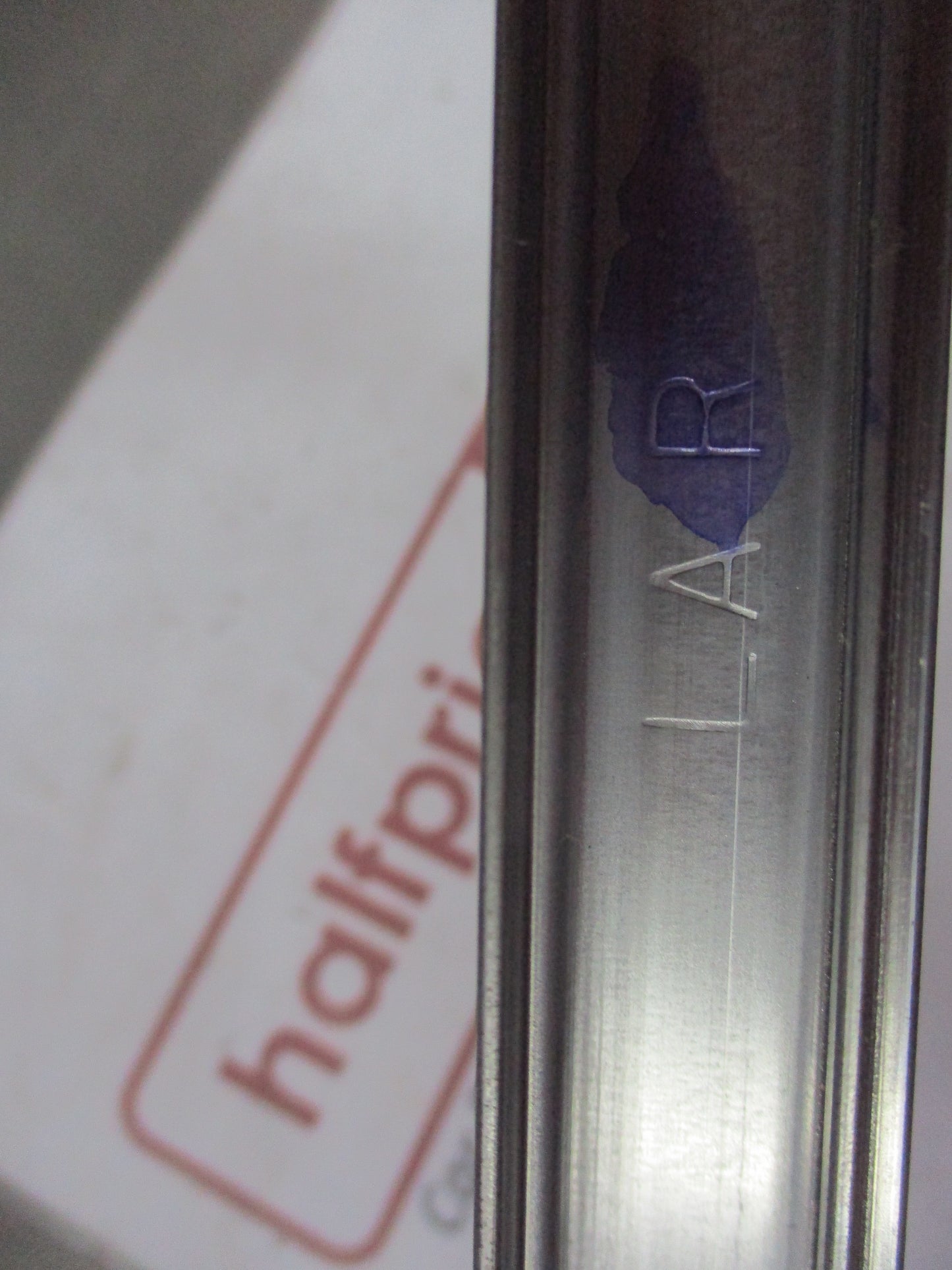 Honda CR-V Genuine Right Hand Front Lower Center Door Sash New Part