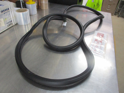 Holden Trax Genuine Right Hand Front Door Body Weater Strip New Part