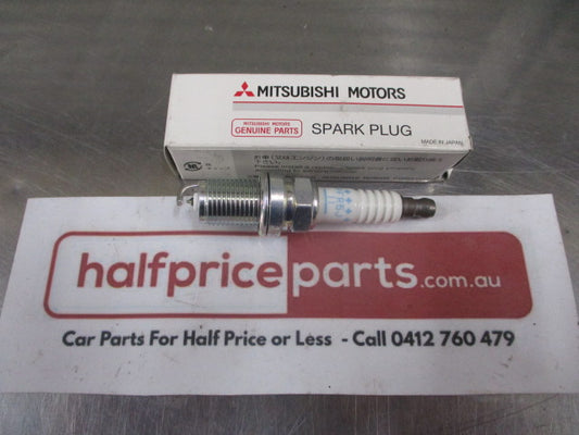 Mitsubishi Pajero/Magna Genuine Spark Plug New Part