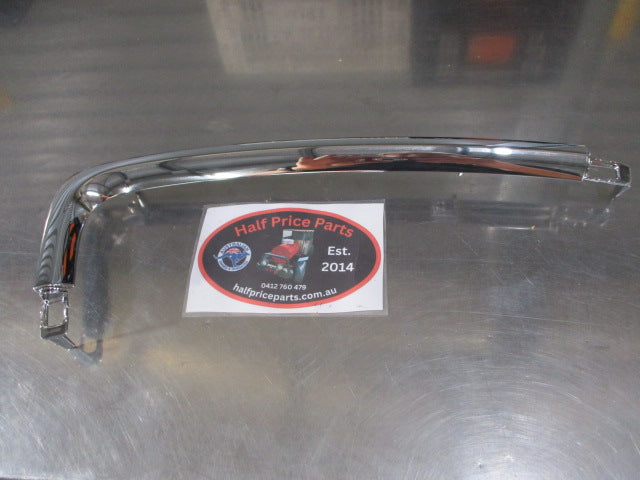 Mitsubishi Outlander Genuine Right Outer Front Chrome Bumper Garnish New Part