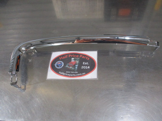 Mitsubishi Outlander Genuine Right Outer Front Chrome Bumper Garnish New Part