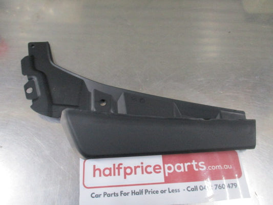 Mitsubishi Pajero Genuine Right Hand Front Wheelhouse Shield New Part