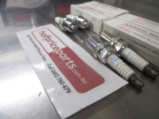 Mitsubishi Outlander Genuine Spark Plug Set 4 New Part