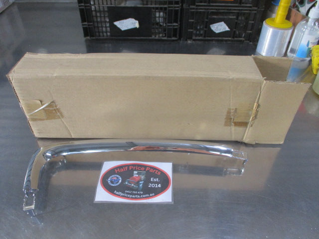 Mitsubishi Outlander Genuine Right Outer Front Chrome Bumper Garnish New Part