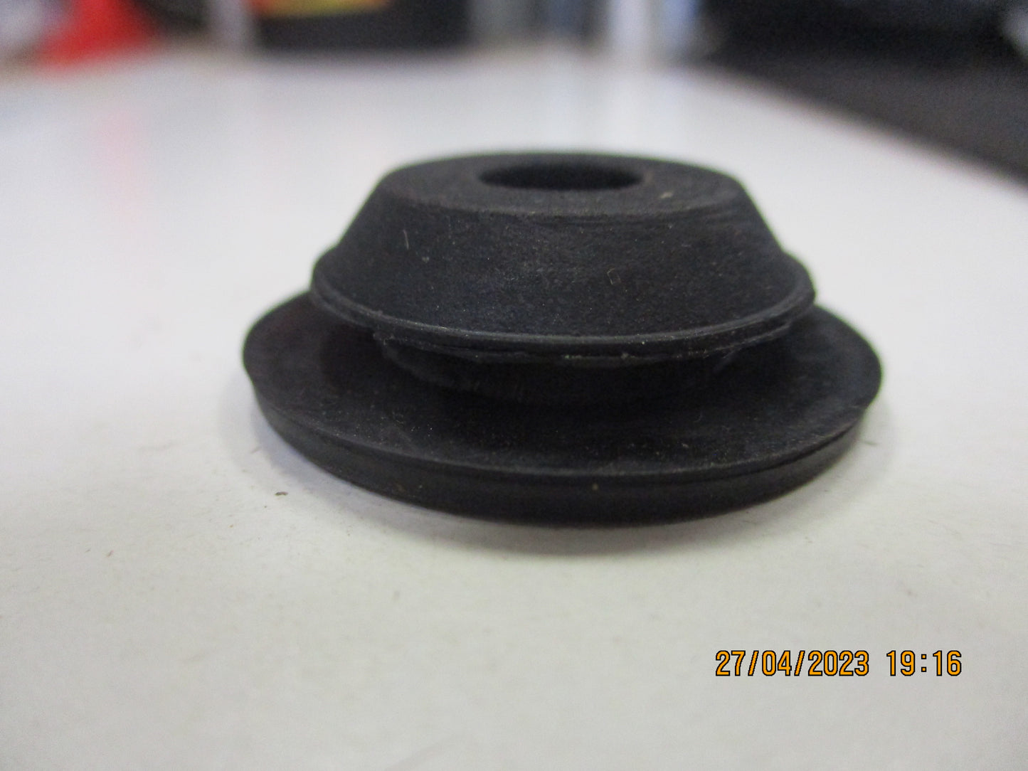 Proton Jumbuck Genuine Bed Liner Plug New Part