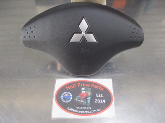Mitsubishi Triton ML/MN Genuine Steering Wheel Air Bag Module New Part