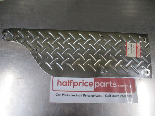 Mitsubishi Pajero Genuine Left Hand Rear Bumper Chrome Step Top Tread New Part