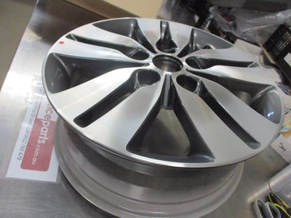 Kia Forte Genuine Alloy Wheel 16x6 Alloy Polished Chrome New Part