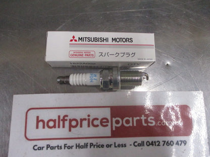 Mitsubishi Pajero/Honda Prelude Genuine Spark Plug New Part