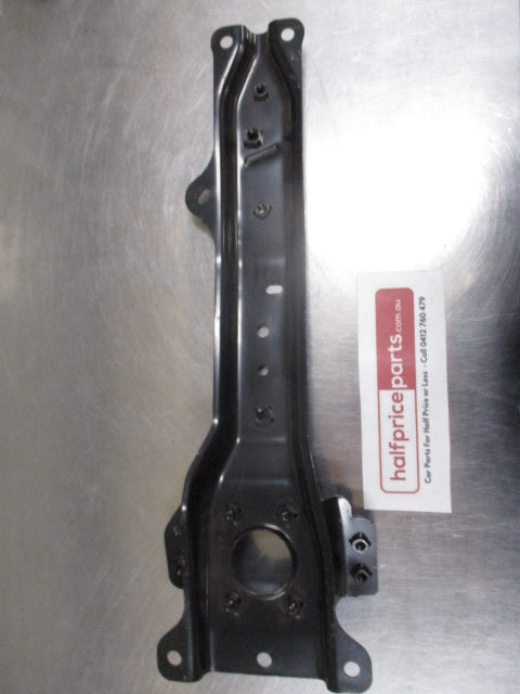 Mitsubishi Pajero Genuine Front End Structure Stay New Part