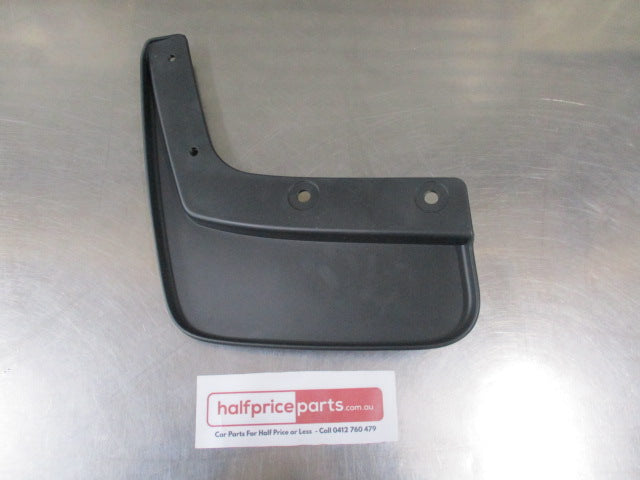 Mitsubishi Pajero Sport Genuine Right Hand Rear Mud Guard New Part