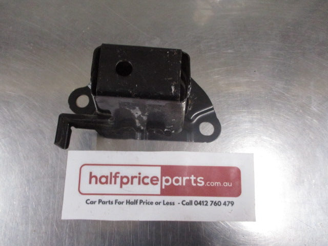 Mitsubishi Outlander Genuine Right Hand Rear Bumper Bracket New Part