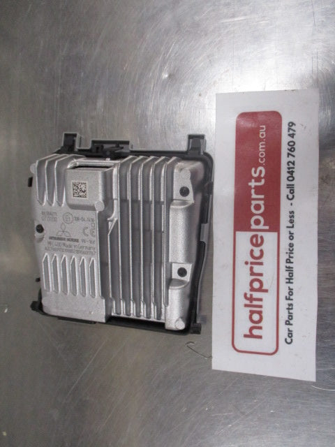 Mitsubishi Outlander Genuine Control Module Unit Camera New Part
