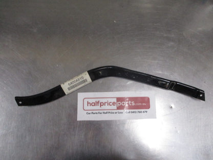 Mitsubishi Pajero Genuine Front Right Hand Bumper Side Support New Part