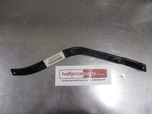 Mitsubishi Pajero Genuine Front Right Hand Bumper Side Support New Part