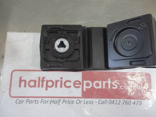 Peugeot 107/206/207/208/307/308/5008 Genuine Front Camshaft Seal New Part