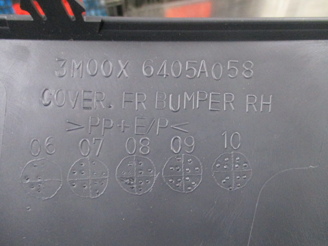 Mitsubishi Pajero Genuine Front Bumper Right Hand Cover New Part