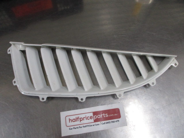 Mitsubishi TL VR-X Magna Genuine Left Hand Front Grille Used Part