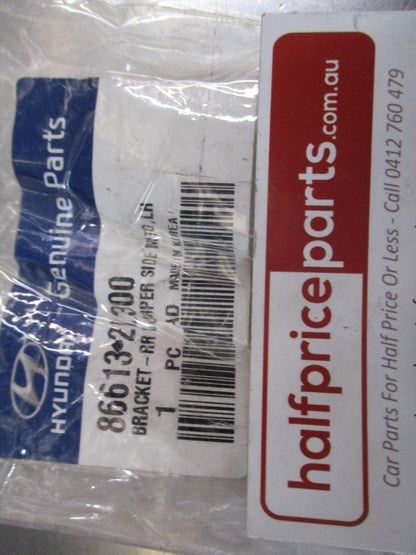 Hyundai Elantra Touring Genuine Left Hand Rear Bumper Bracket New Part