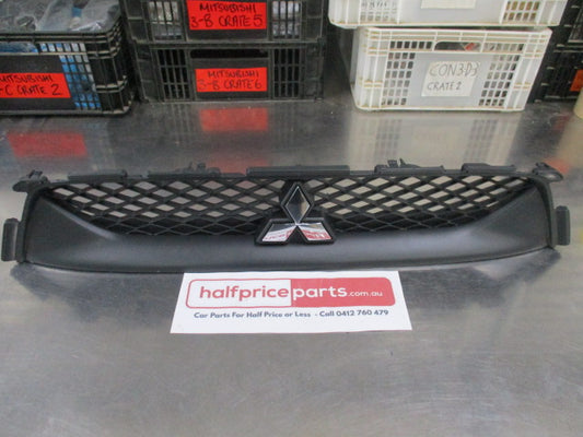 Mitsubishi Outlander Sport Genuine Front Upper Radiator Grille With Emblem New Part