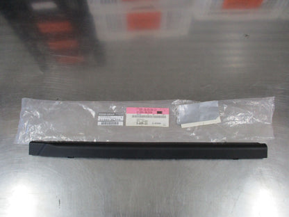Nissan Elgrand Genuine Drivers Side Sunroof Trim New
