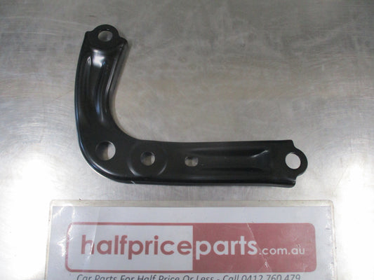 Honda HR-V Genuine Right Hand Rear Subframe Stay New Part