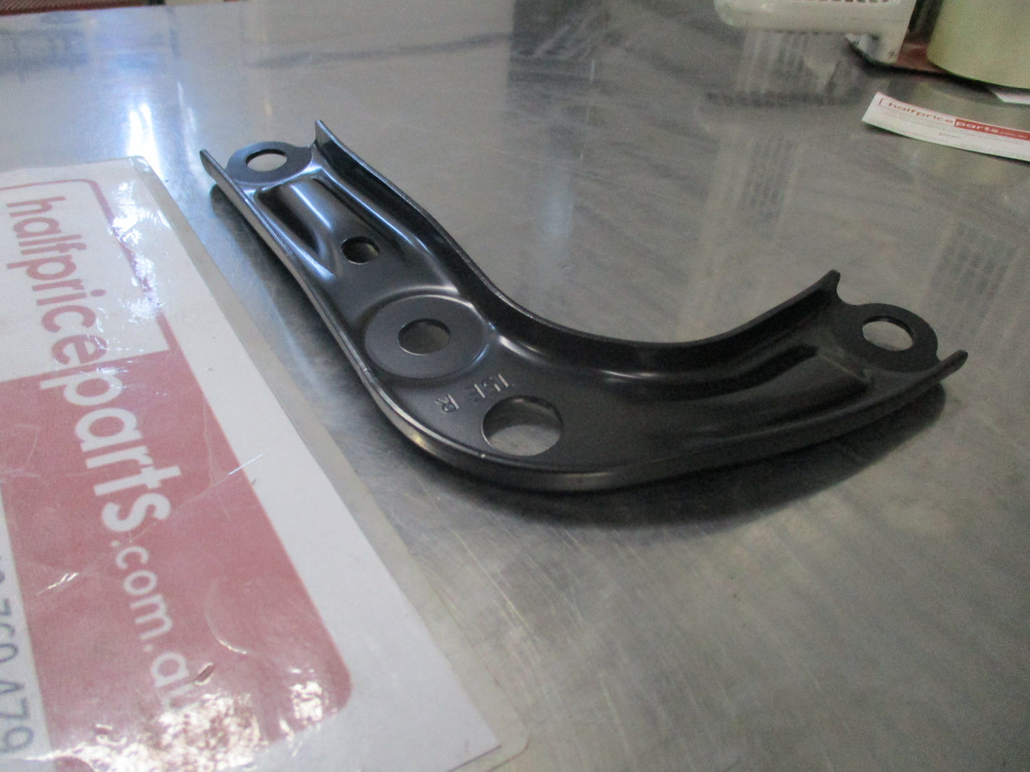 Honda HR-V Genuine Right Hand Rear Subframe Stay New Part
