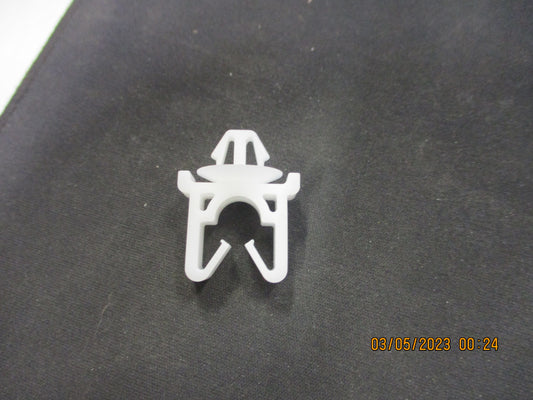 Nissan 350Z Genuine A/C Insulator Tube Clamp New Part