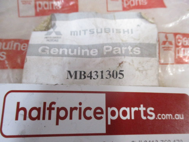Mitsubishi Triton Genuine Exhaust Hanger Bracket New Part