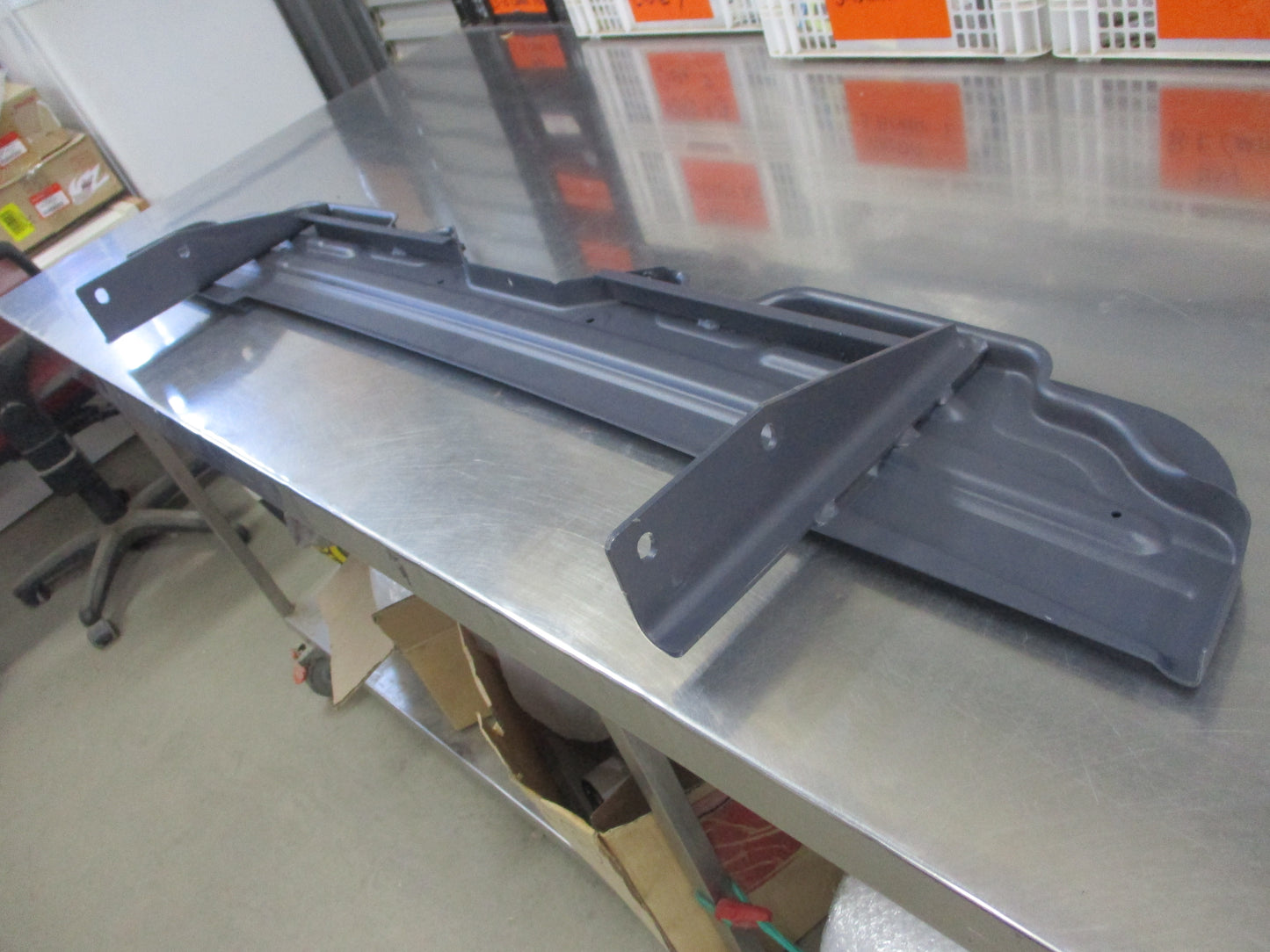 Mercedes Benz Sprinter W906-W907 Genuine Top Rear Step Steal New Part