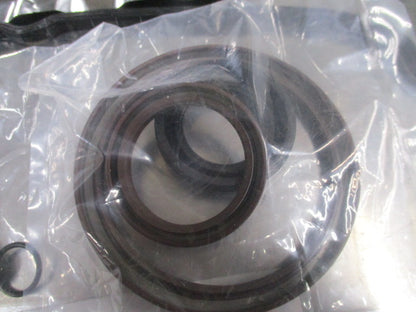 Mitsubishi Outlander Genuine Engine Overhaul Gasket Kit New Part