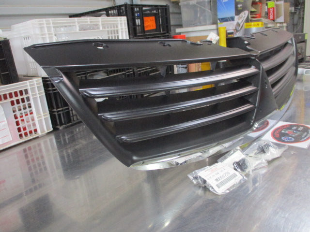 Mitsubishi 380 Genuine Front Bar Grille Assembly (Black And Chrome)  New Part