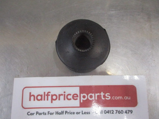 Mitsubishi Lancer Genuine Rear Upper Suspension Spring Bush New Part