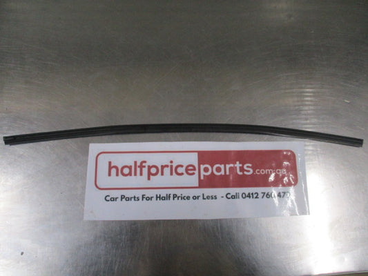 Mitsubishi Mirage/Pajero/Lancer/Outlander Genuine Rear Windscreen Wiper Blade Refill New Part
