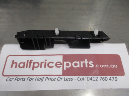 Hyundai Sonata Genuine Left Hand Front Side Bumper Retainer New Part