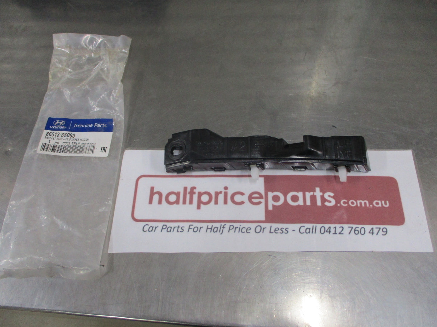 Hyundai Sonata Genuine Left Hand Front Side Bumper Retainer New Part