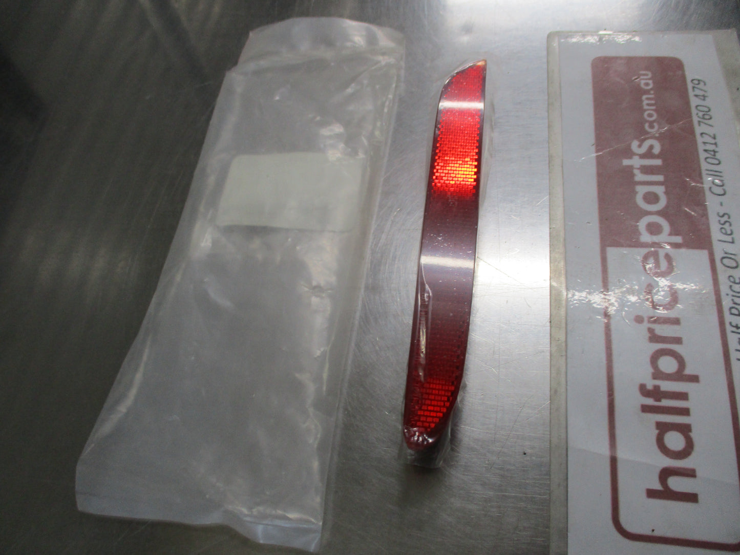 Holden Barina Genuine Right Hand Rear Side Fascia Signal Lamp New Part
