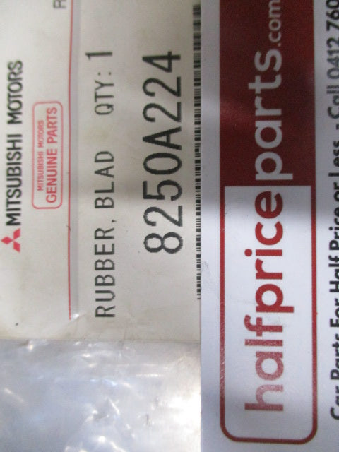 Mitsubishi Pajero Sport Genuine Rear Windscreen Wiper Blade Rubber Refill New Part