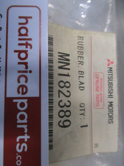 Mitsubishi Grandis Genuine Front Windscreen Wiper Blade Rubber Refill New Part