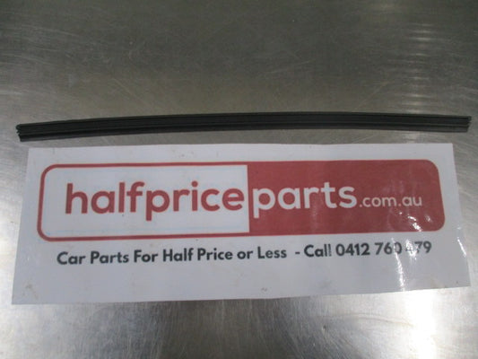 Mitsubishi Mirage/Outlander Genuine Rear Windscreen Wiper Blade Rubber Refill New Part