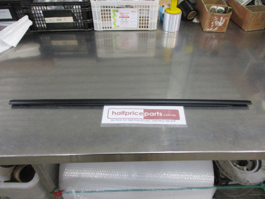 Nissan X Trail T31 Genuine Right Hand Rear Door Moulding New Part