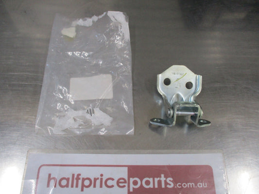 Holden/Isuzu Rodeo Genuine Front Right Hand (Drivers) Lower Door Hinge New Part
