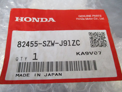 Honda Odyssey Genuine Rear Middle Seat Belt Buckle Assy New