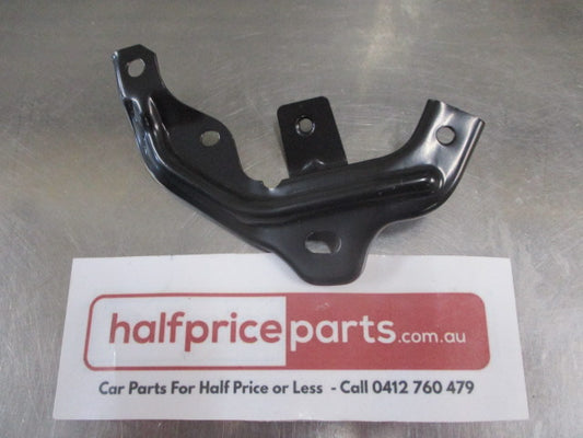 Mitsubishi Pajero Genuine Left Hand Outer Fog Light Bracket New Part