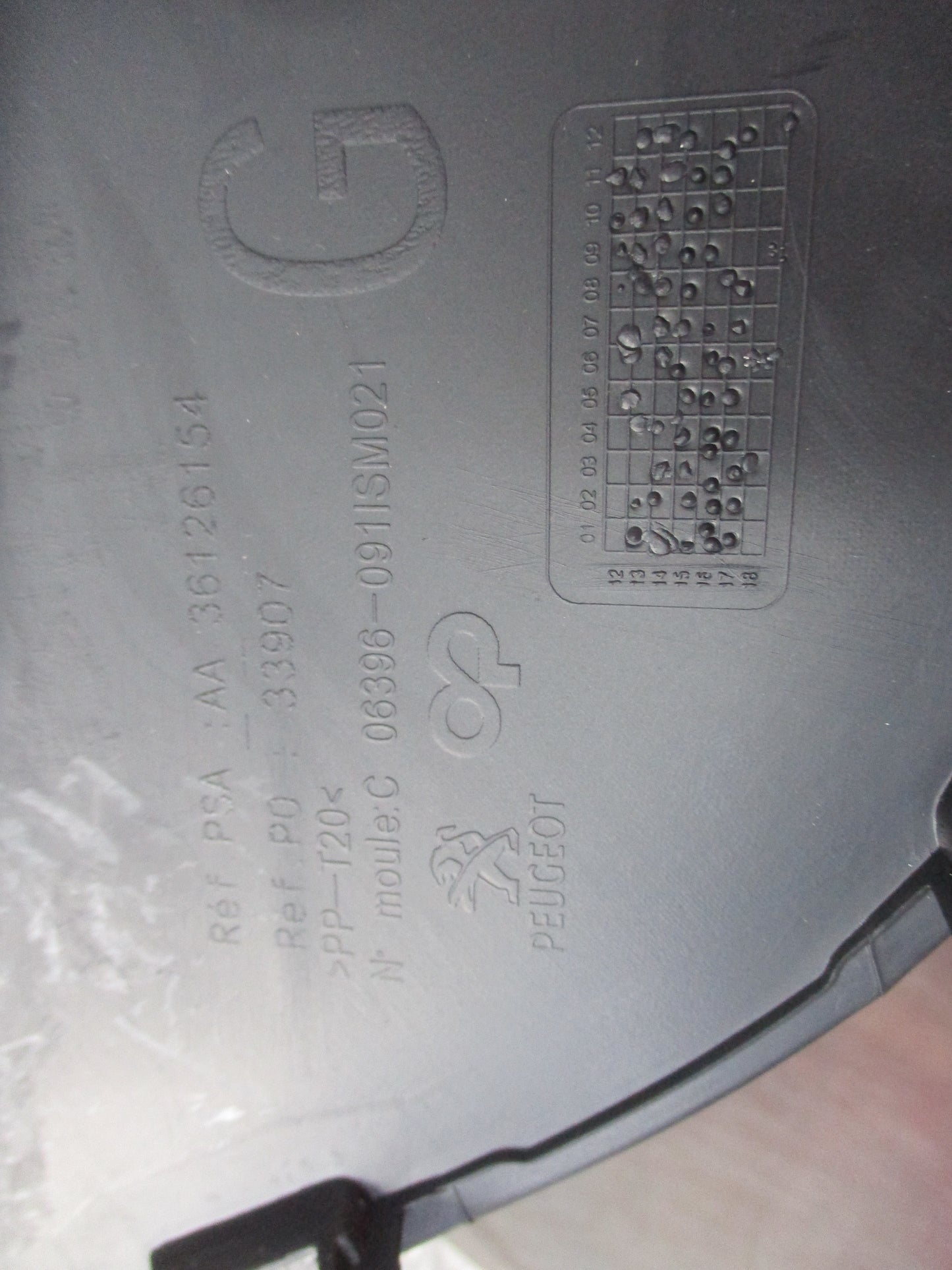 Peugeot 308 Genuine Left And Right Fog Light Bezels Pair New Part